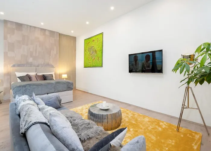 Cozy Einstein Apartman